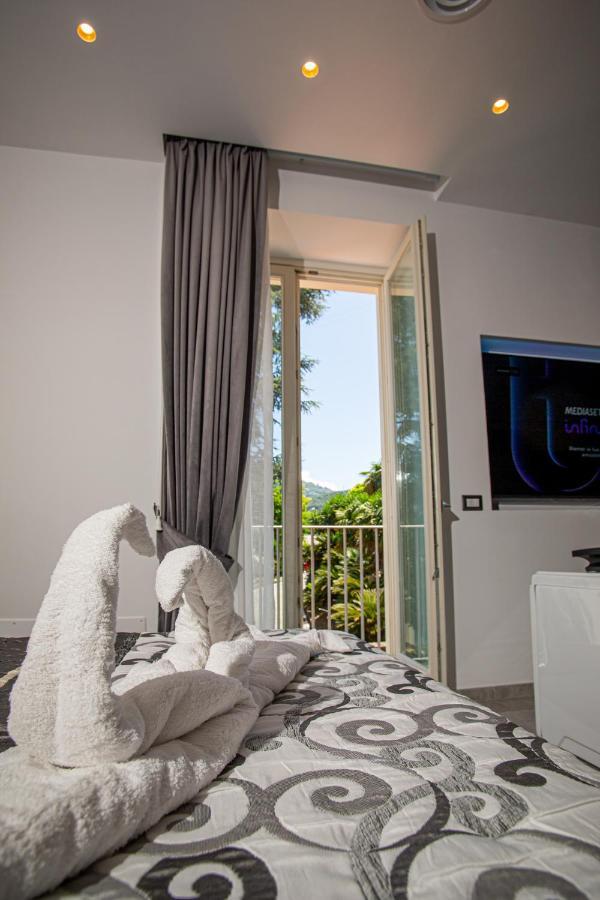 Forever Luxury Rooms Castellammare di Stabia Exteriör bild