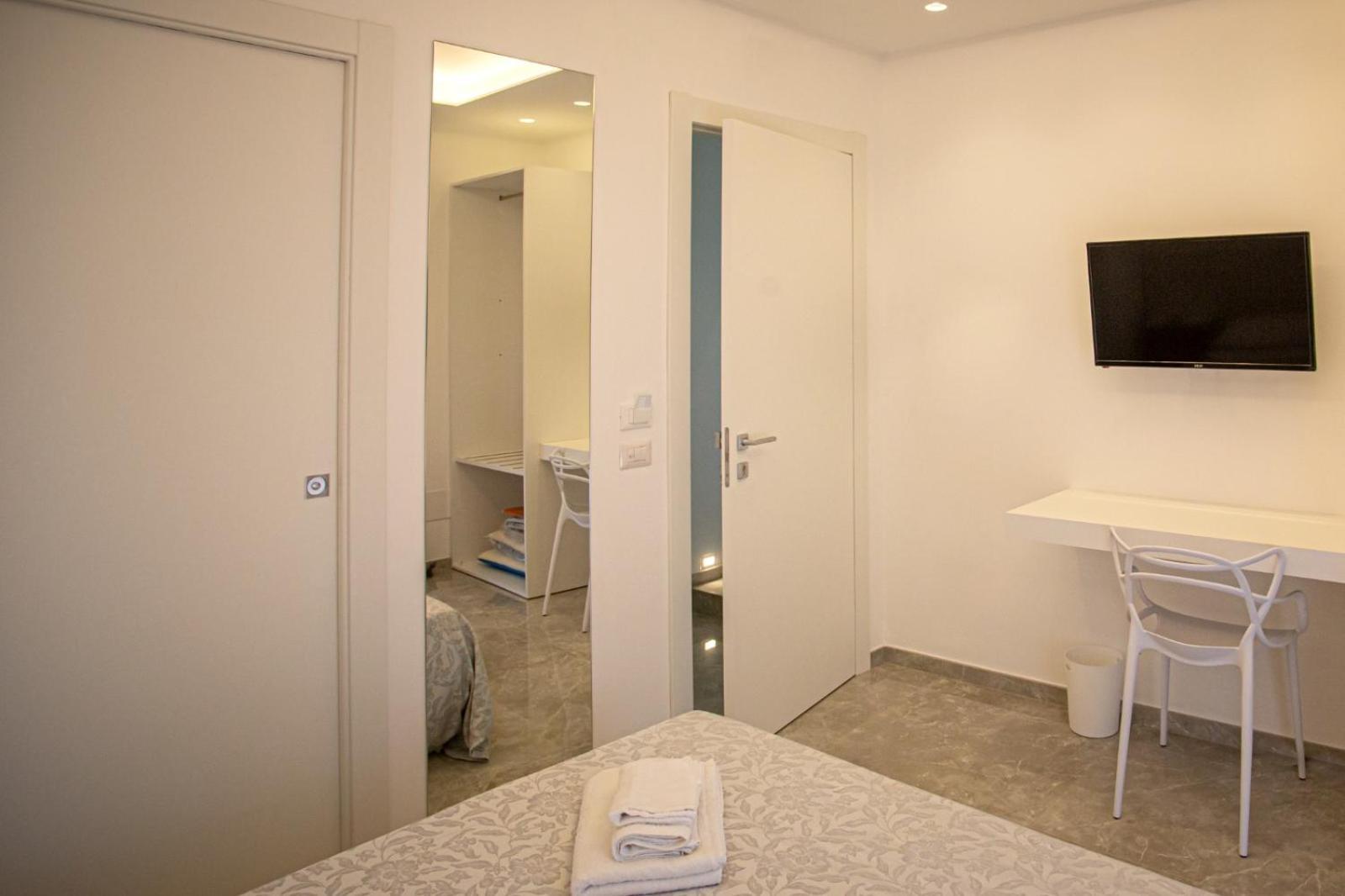 Forever Luxury Rooms Castellammare di Stabia Exteriör bild