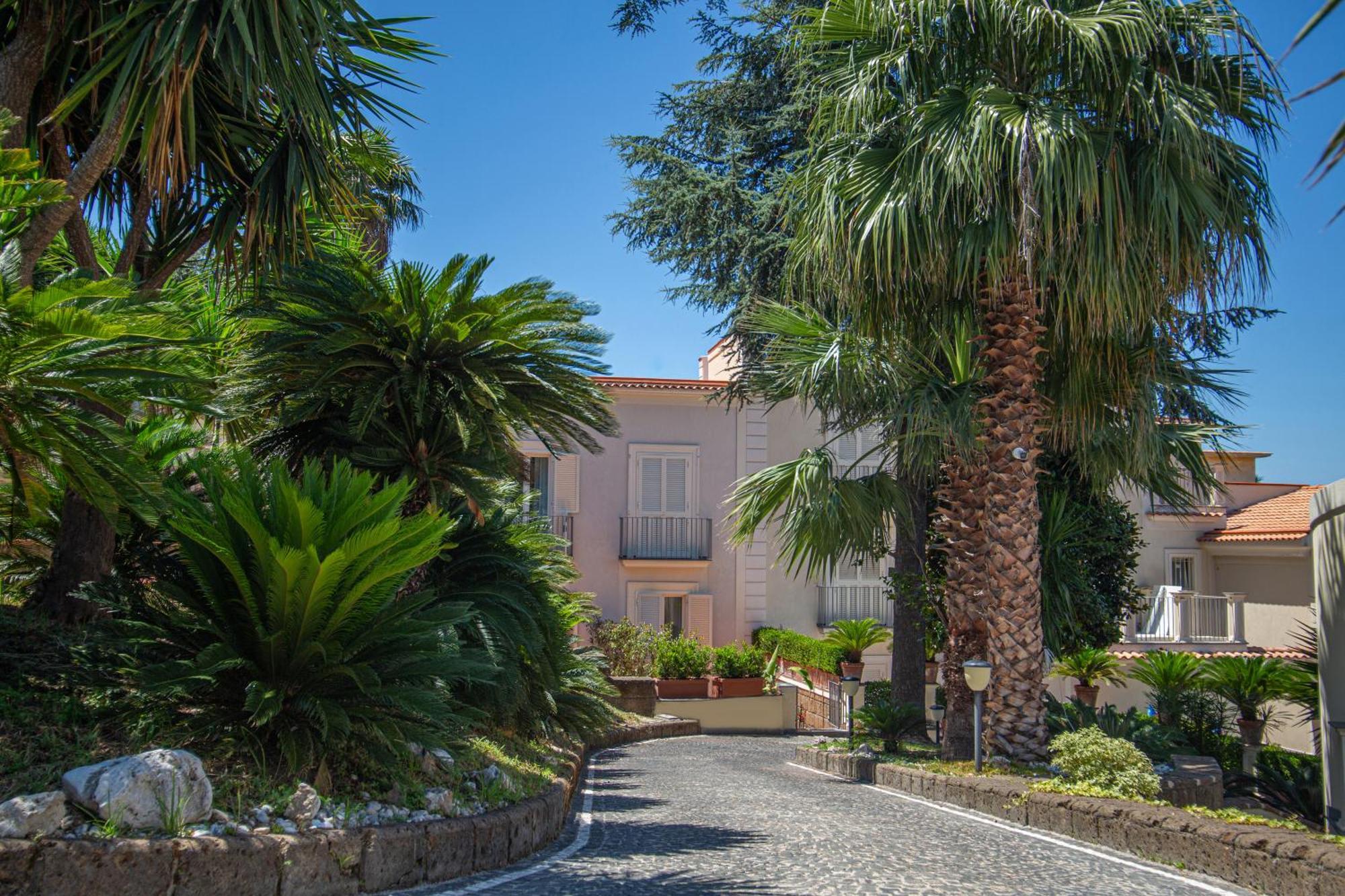 Forever Luxury Rooms Castellammare di Stabia Exteriör bild